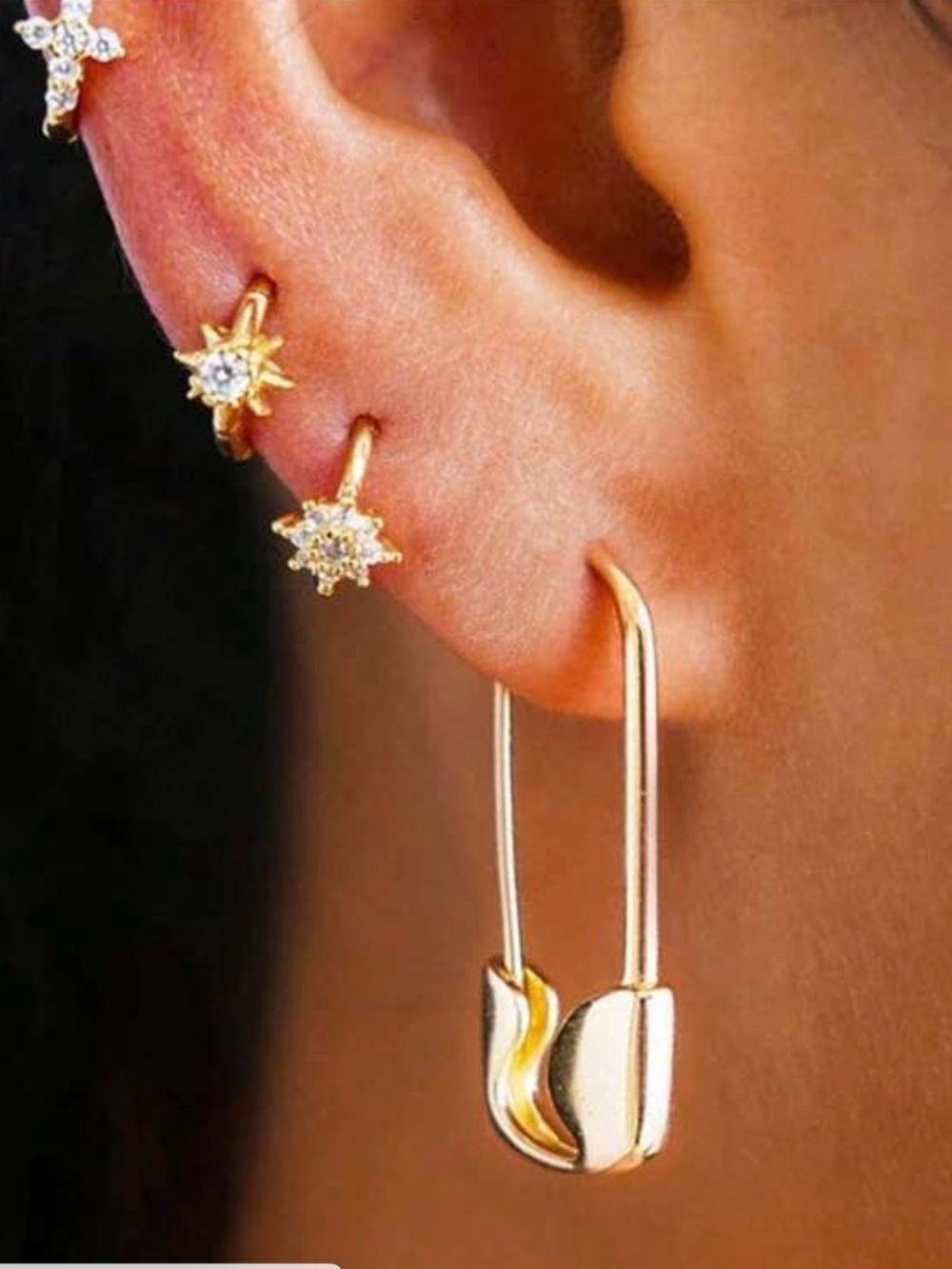 NWOT Gold Safety Pin Drop Earrings